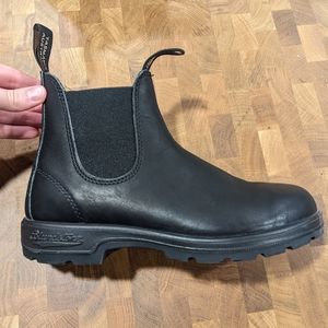 NEW Blundstone 558 Size 8